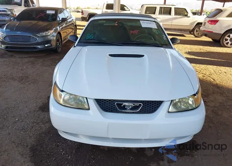 2000 Ford Mustang Gt из США, поврежденный, VIN 1FAFP45X8YF305909